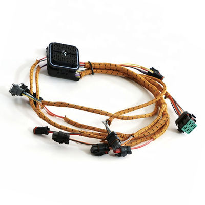 El excavador del fabricante de Purple Horn parte el mazo de cables interno de la cabina E320D